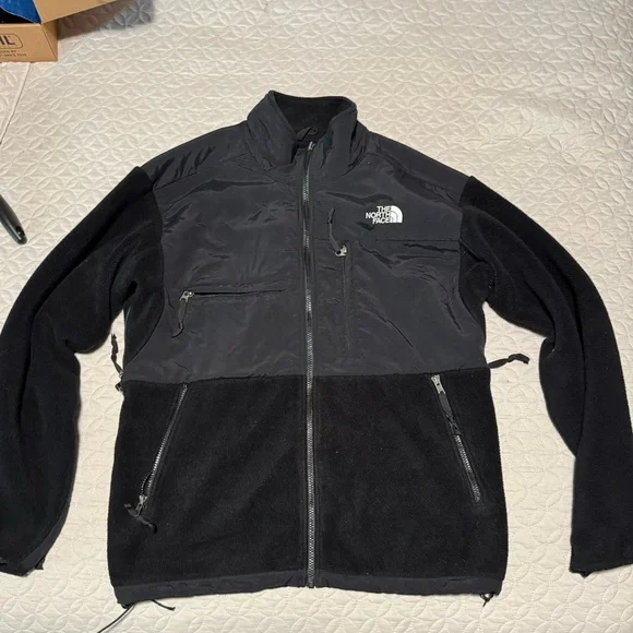 The North Face Denali Black Fleece Jacket - Picture 1 of 2